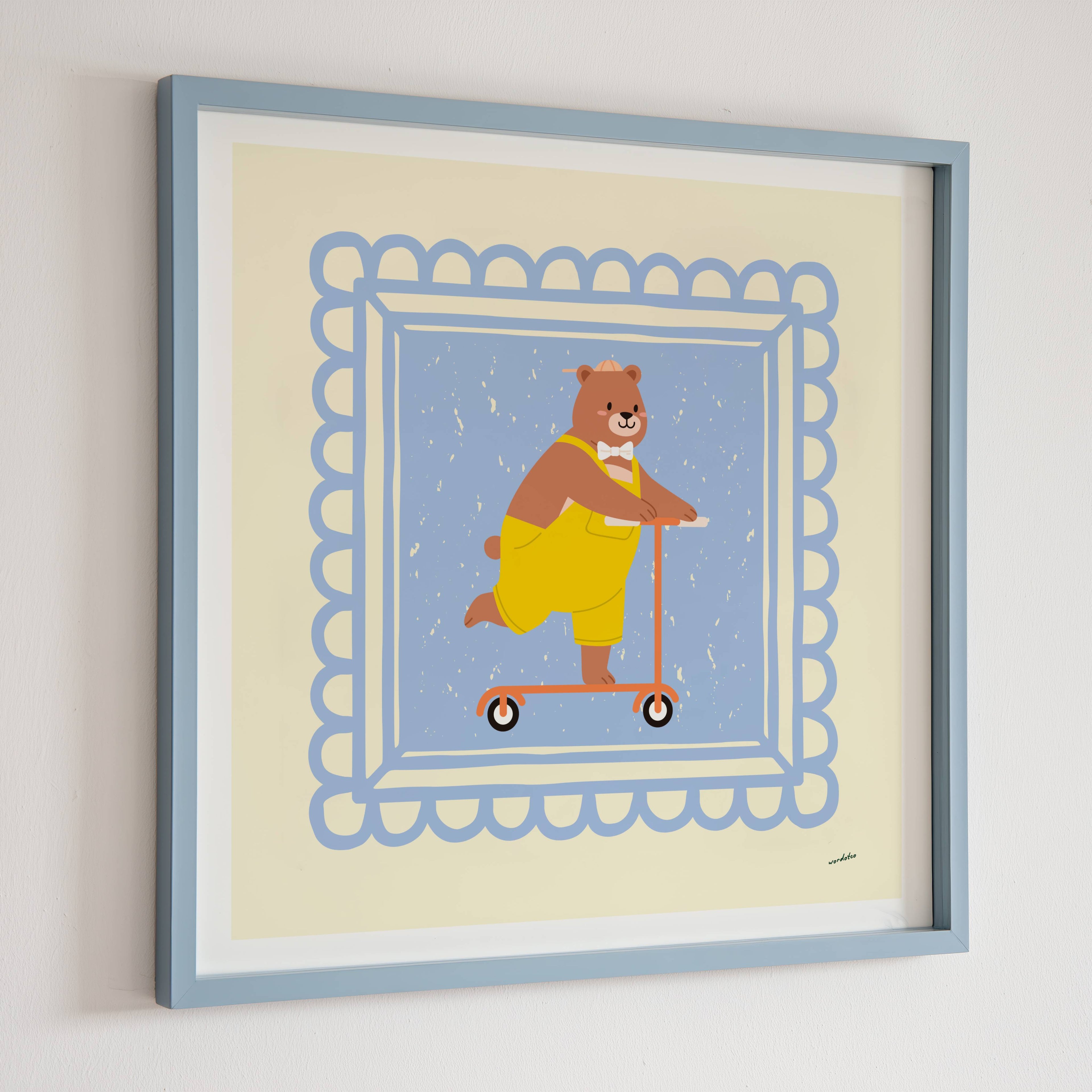 BEAR ON SCOOTER PRINT